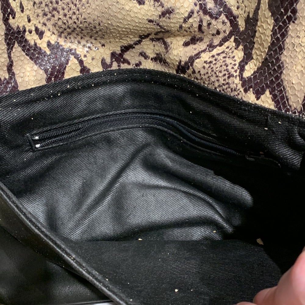 Vintage snakeskin leather bag made in Italy - Picture 8 of 10